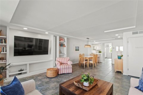 Condominio en alquiler en Longboat Key, Florida, 2 dormitorios, 148.74 m2 № 2108610 - foto 17