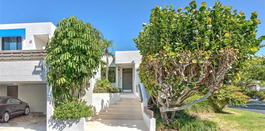 Condominio en Longboat Key, Florida, 2 dormitorios № 2108610