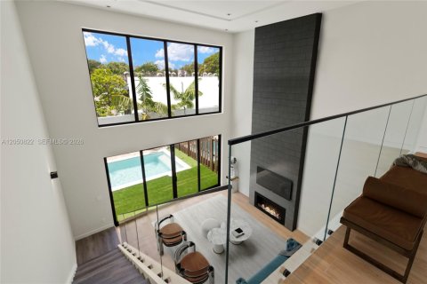 Touwnhouse à Miami, Floride 4 chambres, 258.83 m2 № 2169109