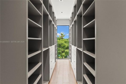 Adosado en venta en Miami, Florida, 4 dormitorios, 258.83 m2 № 2169109 - foto 14