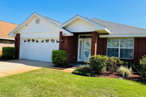 House in Destin, Florida 3 bedrooms, 168.06 sq.m. № 561115 - photo 1