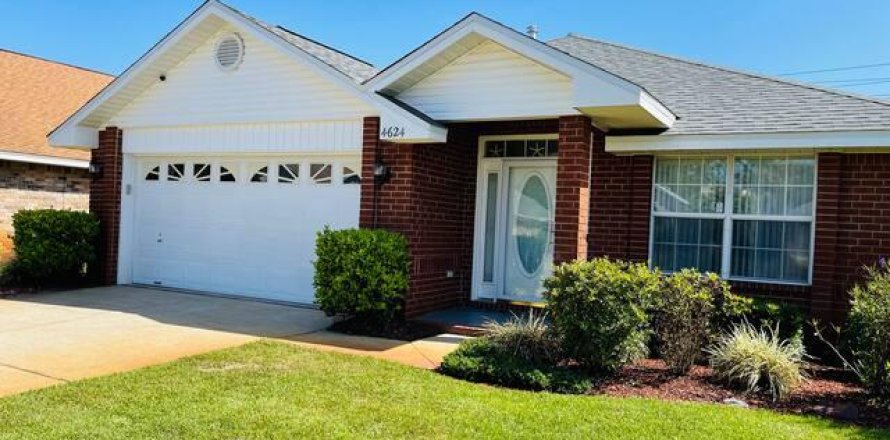 House in Destin, Florida 3 bedrooms, 168.06 sq.m. № 561115