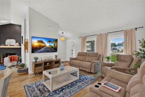 Villa ou maison à vendre à Palm Harbor, Floride: 4 chambres, 156.26 m2 № 2275508 - photo 5