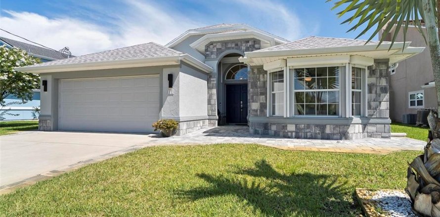 House in Palm Coast, Florida 3 bedrooms, 160.44 sq.m. № 1815094