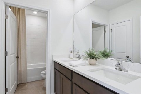Casa en venta en Land O' Lakes, Florida, 4 dormitorios, 307.79 m2 № 1911107 - foto 13
