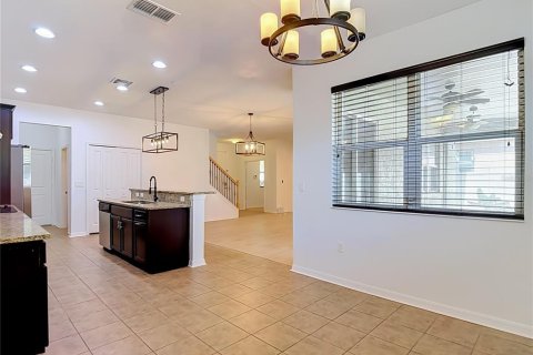 Villa ou maison à vendre à Brandon, Floride: 4 chambres, 238.94 m2 № 2148773 - photo 15