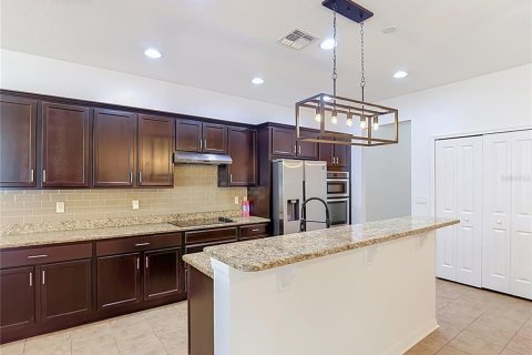 Villa ou maison à vendre à Brandon, Floride: 4 chambres, 238.94 m2 № 2148773 - photo 10