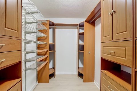 Villa ou maison à vendre à Brandon, Floride: 4 chambres, 238.94 m2 № 2148773 - photo 28