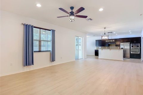 Villa ou maison à vendre à Brandon, Floride: 4 chambres, 238.94 m2 № 2148773 - photo 3