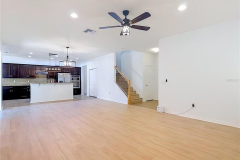 Villa ou maison à vendre à Brandon, Floride: 4 chambres, 238.94 m2 № 2148773 - photo 7
