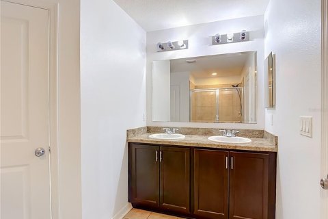 Villa ou maison à vendre à Brandon, Floride: 4 chambres, 238.94 m2 № 2148773 - photo 30