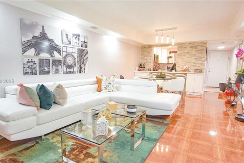 Купить кондоминиум в Санрайз, Флорида 2 спальни, 101.26м2, № 2055750 - фото 12