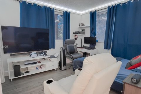 Купить кондоминиум в Санрайз, Флорида 2 спальни, 101.26м2, № 2055750 - фото 25