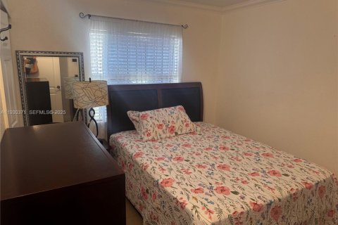 Copropriété à vendre à Hialeah, Floride: 2 chambres, 69.68 m2 № 2034858 - photo 11