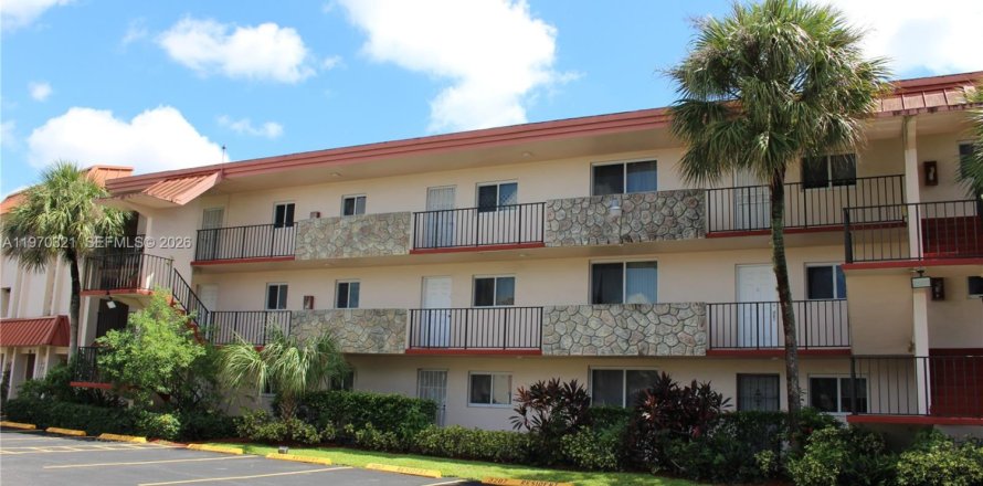 Condominio en Sunrise, Florida, 2 dormitorios № 2032211