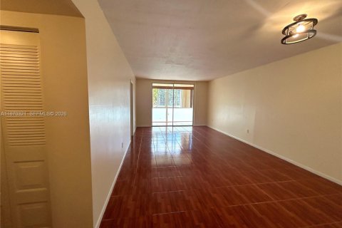 Condominio en alquiler en Sunrise, Florida, 2 dormitorios, 101.26 m2 № 2032211 - foto 7