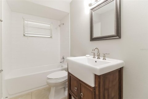 Casa en alquiler en Apopka, Florida, 3 dormitorios, 132.2 m2 № 1913927 - foto 8