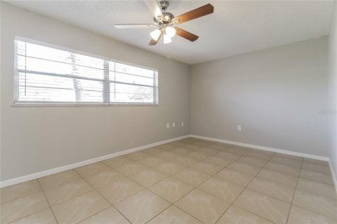 Casa en alquiler en Apopka, Florida, 3 dormitorios, 132.2 m2 № 1913927 - foto 10