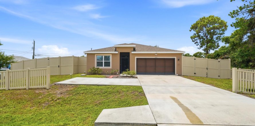 Casa en Port St. Lucie, Florida 4 dormitorios, 178 m2 № 2265760