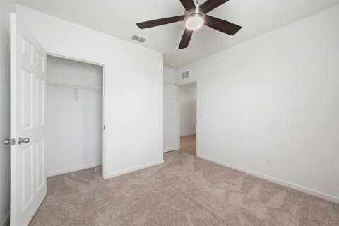 Casa en venta en Port St. Lucie, Florida, 4 dormitorios, 178 m2 № 2265760 - foto 28