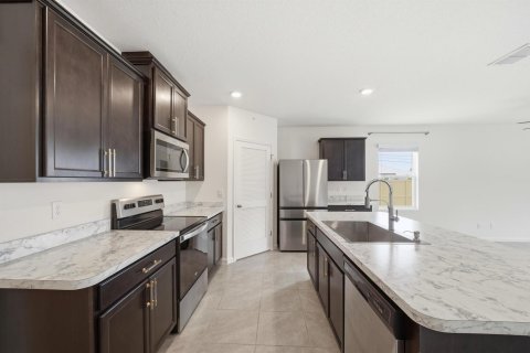 Casa en venta en Port St. Lucie, Florida, 4 dormitorios, 178 m2 № 2265760 - foto 17