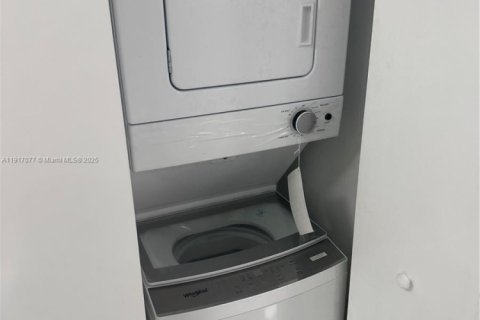 Copropriété à vendre à Miami, Floride: 2 chambres, 94.76 m2 № 1974437 - photo 8