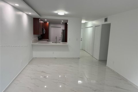 Copropriété à vendre à Miami, Floride: 2 chambres, 94.76 m2 № 1974437 - photo 5