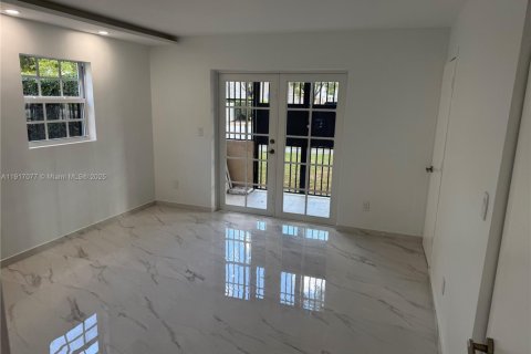 Copropriété à vendre à Miami, Floride: 2 chambres, 94.76 m2 № 1974437 - photo 10