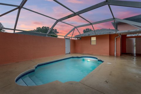 Villa ou maison à vendre à Port St. Lucie, Floride: 3 chambres, 241.08 m2 № 2190859 - photo 6