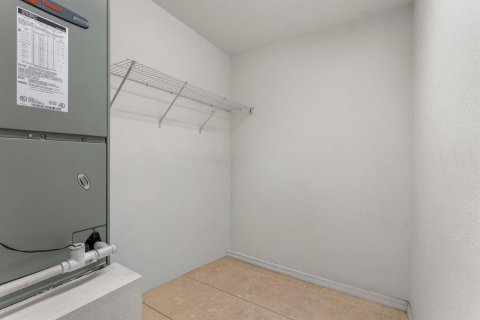 Villa ou maison à vendre à Port St. Lucie, Floride: 3 chambres, 241.08 m2 № 2190859 - photo 28