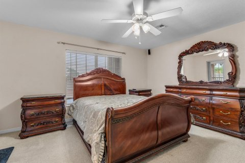 Villa ou maison à vendre à Port St. Lucie, Floride: 3 chambres, 241.08 m2 № 2190859 - photo 23