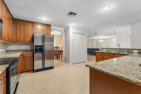Villa ou maison à vendre à Port St. Lucie, Floride: 3 chambres, 241.08 m2 № 2190859 - photo 11