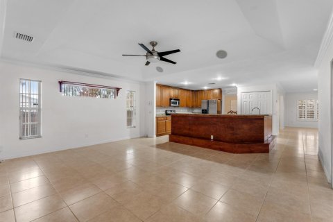 Villa ou maison à vendre à Port St. Lucie, Floride: 3 chambres, 241.08 m2 № 2190859 - photo 9