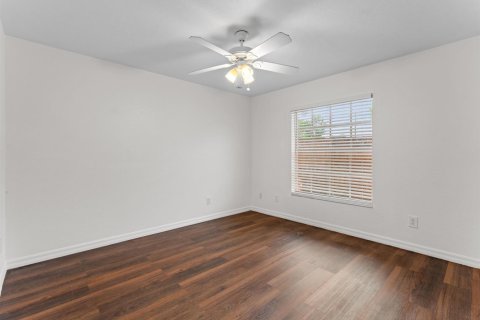 Villa ou maison à vendre à Port St. Lucie, Floride: 3 chambres, 241.08 m2 № 2190859 - photo 14