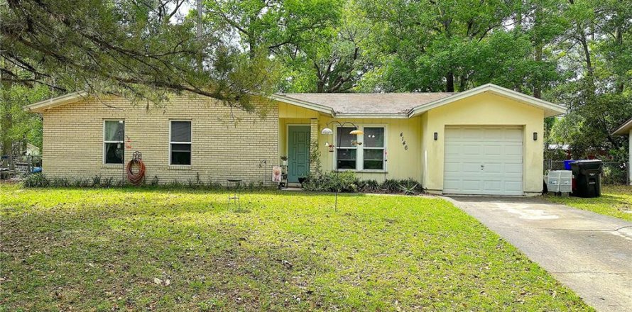 House in Gainesville, Florida 3 bedrooms, 111.11 sq.m. № 2117845
