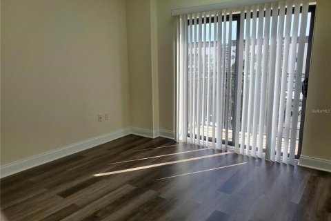 Propiedad comercial en alquiler en Orlando, Florida № 1901010 - foto 11