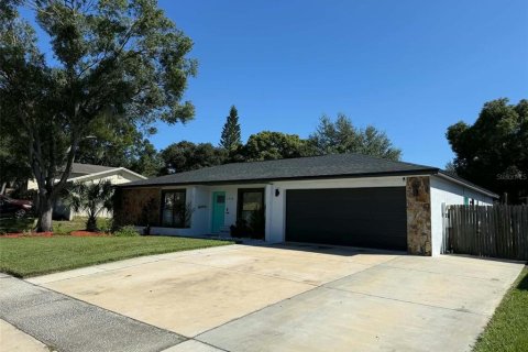 House in Valrico, Florida 4 bedrooms, 180.79 sq.m. № 2430960 - photo 27