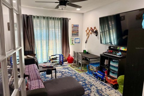 House in Valrico, Florida 4 bedrooms, 180.79 sq.m. № 2430960 - photo 13