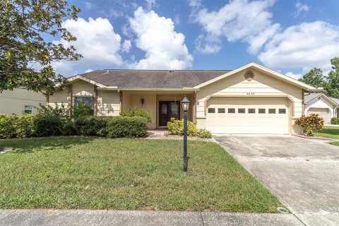 House in New Port Richey, Florida 2 bedrooms, 152.92 sq.m. № 1847926 - photo 1