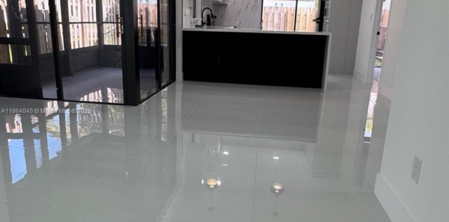 Touwnhouse à Miami, Floride 3 chambres, 109.9 m2 № 1891145