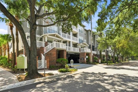 Condo à Tampa, Floride, 1 chambre  № 2135451