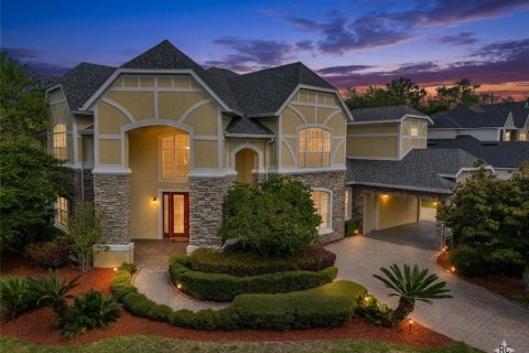 House in Orlando, Florida 4 bedrooms, 494.8 sq.m. № 2116211