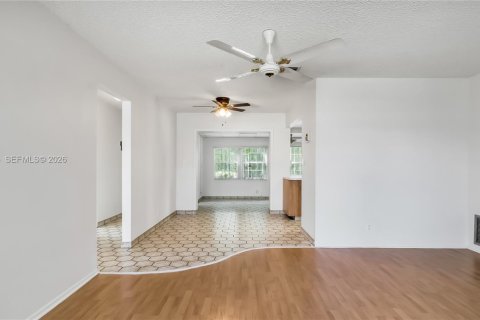 Casa en alquiler en Tamarac, Florida, 2 dormitorios, 103.86 m2 № 2045591 - foto 15