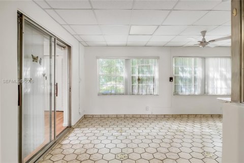 Casa en alquiler en Tamarac, Florida, 2 dormitorios, 103.86 m2 № 2045591 - foto 22