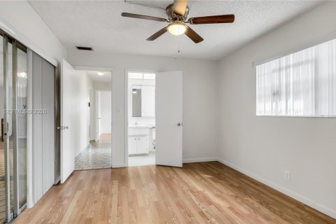 Casa en alquiler en Tamarac, Florida, 2 dormitorios, 103.86 m2 № 2045591 - foto 19