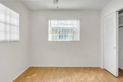 Casa en alquiler en Tamarac, Florida, 2 dormitorios, 103.86 m2 № 2045591 - foto 9