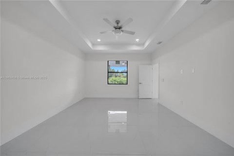 House in Lehigh Acres, Florida 3 bedrooms № 1891227 - photo 20