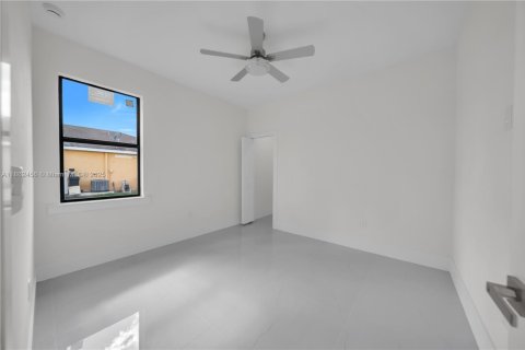 House in Lehigh Acres, Florida 3 bedrooms № 1891227 - photo 17