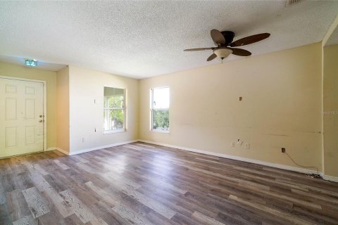 Casa en venta en Clermont, Florida, 4 dormitorios, 205.13 m2 № 2363378 - foto 5