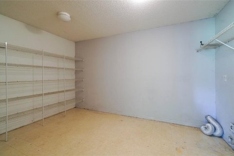 Casa en venta en Clermont, Florida, 4 dormitorios, 205.13 m2 № 2363378 - foto 10